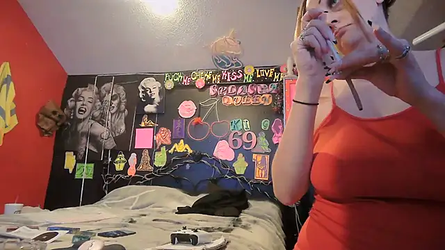 צ'אט XXX בשידור חי של Splash_Queen420