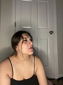 treasurebabii XXX чат на живо