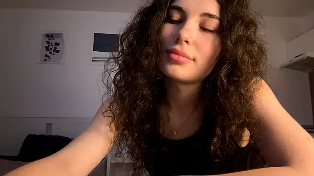 runawyin live XXX chat
