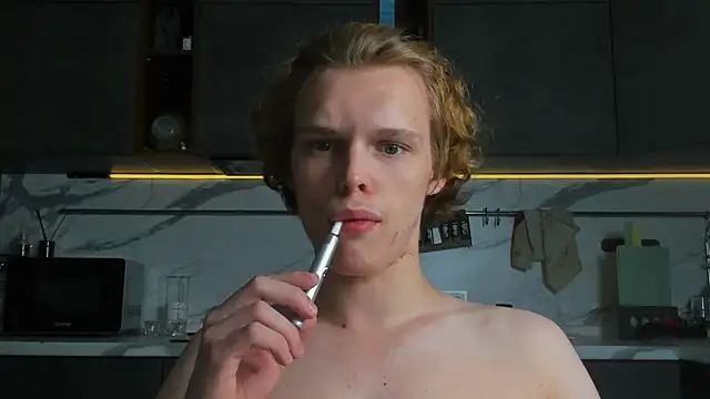 צ'אט XXX בשידור חי של lolKenDowson