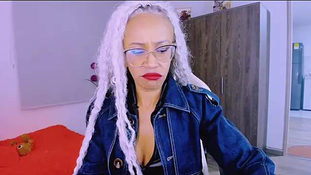 ScarlettMalbec's Live XXX Chat
