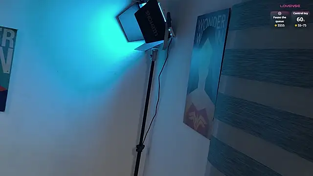 XXX chat uživo modela ThomasSullivan