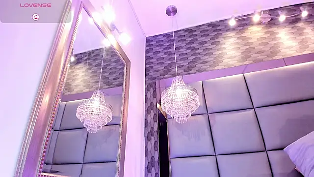 Foxxy__Rhenna18's Live XXX Chat