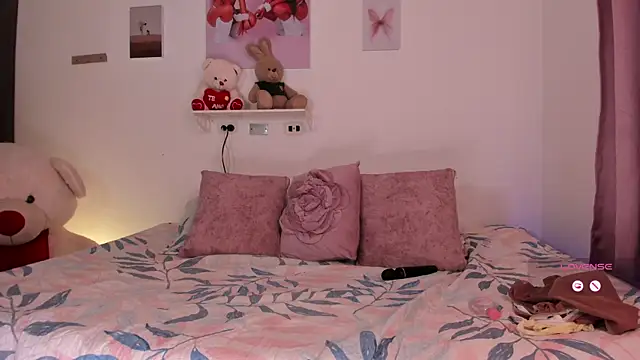 pretty_pettite live XXX chat