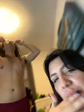 Vicky_Sixx élő XXX-chatje