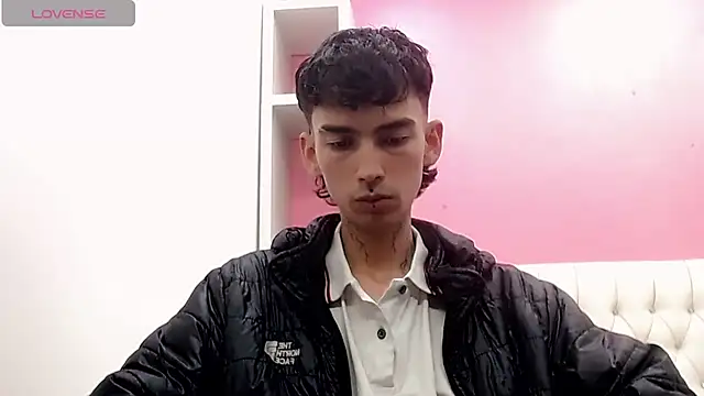Онлайн чат XXX ttimy_x_boy