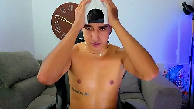 Онлайн чат XXX ken_blakerr
