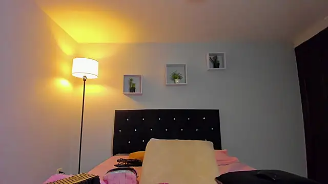 Victoria_Rose_ Adlı Modelin Canlı XXX Sohbeti