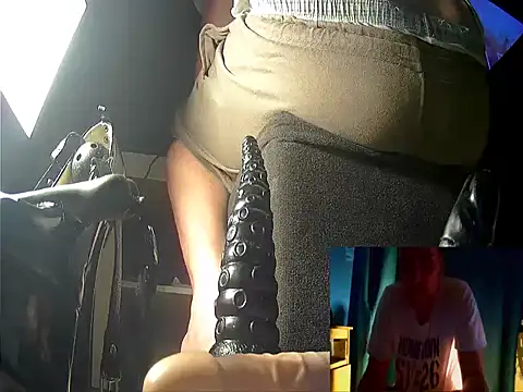 Webkamerová show BigSilkCock