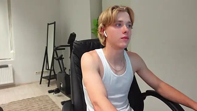 Eddie_Soltero Live XXX Chat