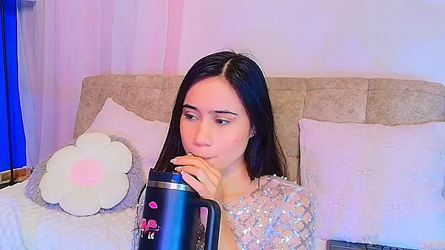 lizzy_kane লাইভ XXX চ্যাট
