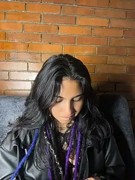 Chat +18 de Velvet_Mysstic ao vivo