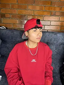 ian_mathias_'s Live XXX Chat