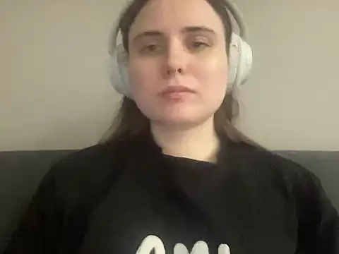Olyshaa Obrolan Langsung XXX