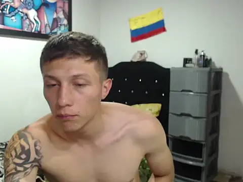 Chat XXX en directo de Stiiveen777
