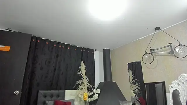 Chatroom XXX en direct de Almaazz