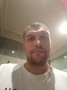 Show modela BigSilkCock na web-kameri