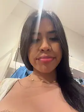 Doll_Maddy_ – Live XXX-chat