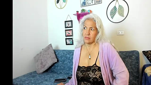 marilyn70 élő XXX-chatje
