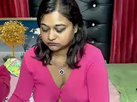 XXX chat uživo modela indian_glitter