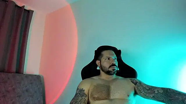 Pierre_Vidal live XXX chat