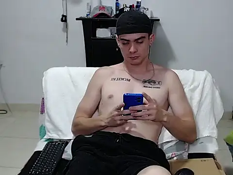 Chatroom XXX en direct de Zac_Efront