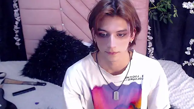 XXX chat uživo modela oli_dusk