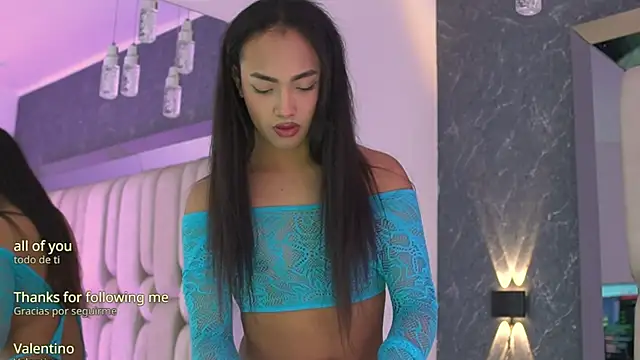 AriBloom7 Live XXX Chat