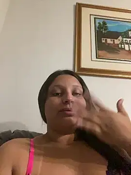 julia_moreira's Live XXX Chat