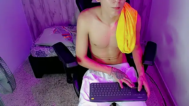 Hot_athletes_ Live XXX Chat