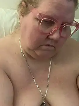 TheMotherPearl's Live XXX Chat