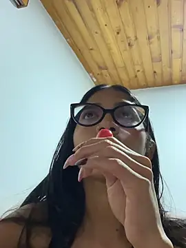 Tyla_Ks Live XXX-Chat