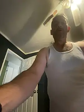 xxxenzo1's Webcam Show