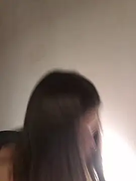 _Isabella-7のライブXXXチャット