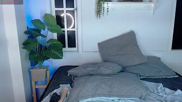 Онлайн чат XXX emma_cut3_
