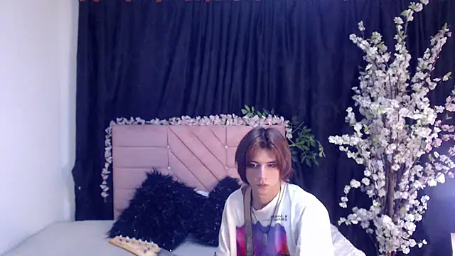 oli_dusk élő XXX-chatje
