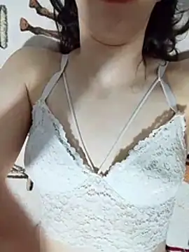 Defne0734 Adlı Modelin Canlı XXX Sohbeti