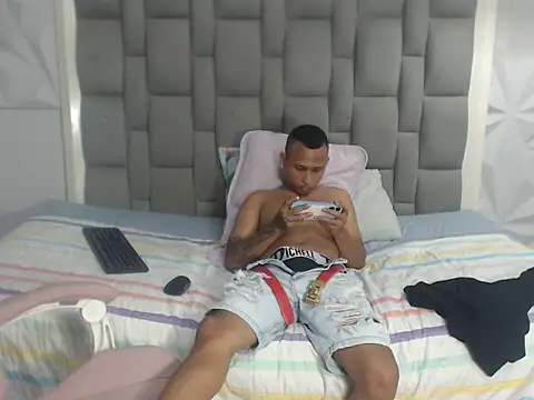 supreme_badboy2 Chat XXX in diretta