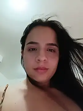Julieth_hot-69's Live XXX Chat