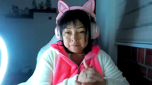Živý XXX chat Shaddycute_