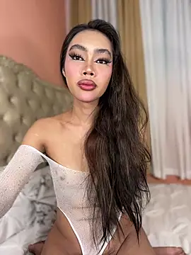 XXX chat uživo modela Innocent_yanixx69