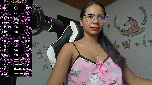 alisson_hoffman05 Adlı Modelin Canlı XXX Sohbeti