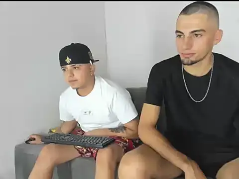 Show modela Max_Scorpion na web-kameri