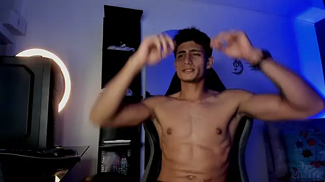 MaxiimoRomano_ Chat XXX in diretta