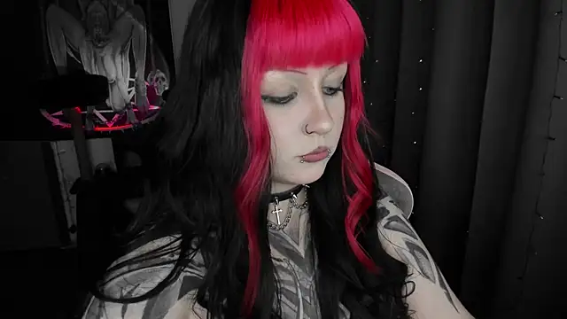 XXX chat uživo modela t0riayun0