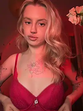 Chat XXX en directo de blondiedoll