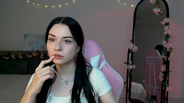 Chat XXX en directo de Tina_Charm