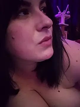 Sweet-bun-3's Live XXX Chat