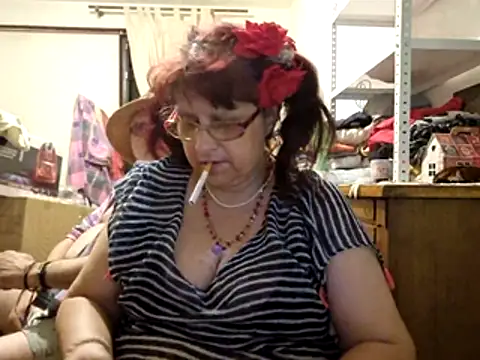 XXX chat uživo modela Samantha_Squirt@xh