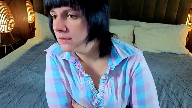 KatrinMilly élő XXX-chatje